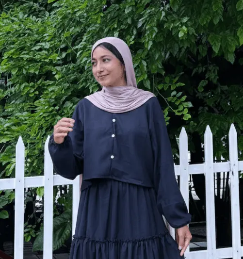 Best Freelance Digital Marketer in Calicut standing photo